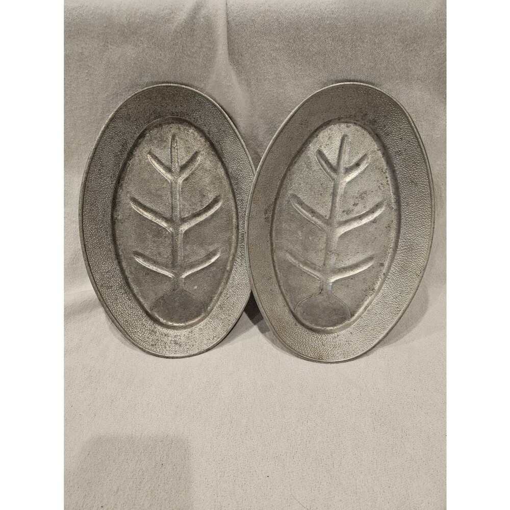 Vintage Metal Sizzling Server steak platters Fajitas (2)